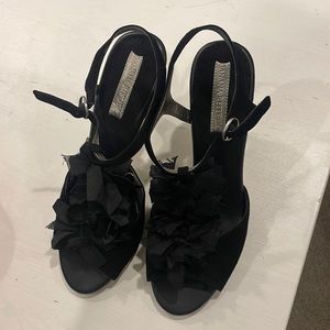Banana republic heel 7.5 black with detail
